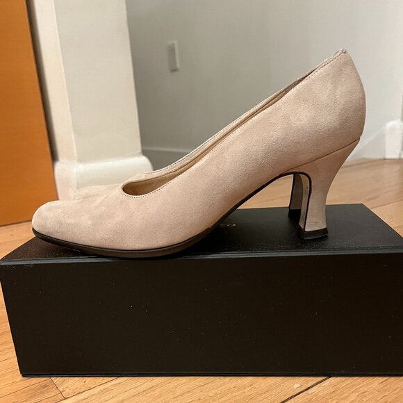 Ann Taylor Shoes - Ann Taylor Suede Pumps, Size 7.5